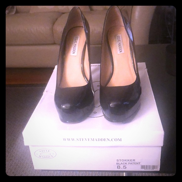 Steve Madden Black Pumps - Picture 1 of 8